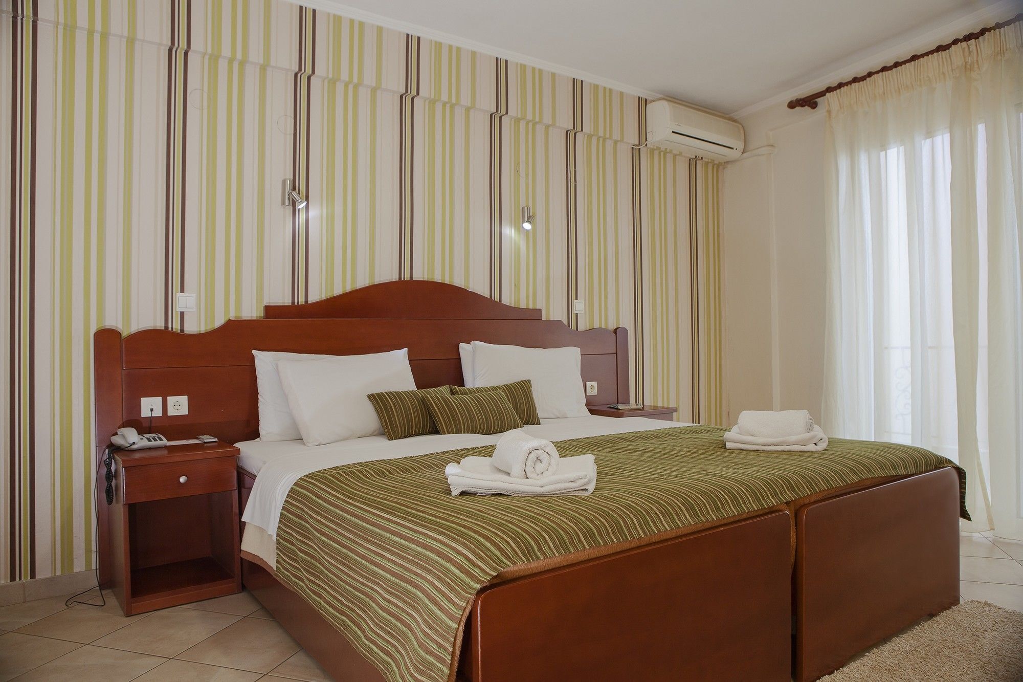 Akti Hotel Янина Экстерьер фото